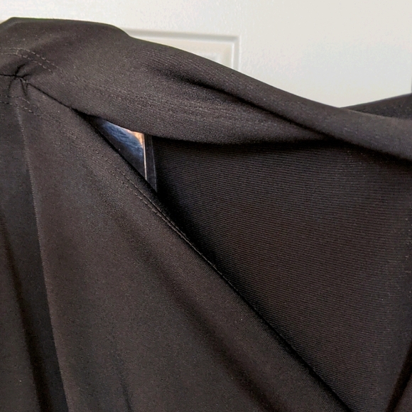 BLACK DRESS - Picture 2 of 6